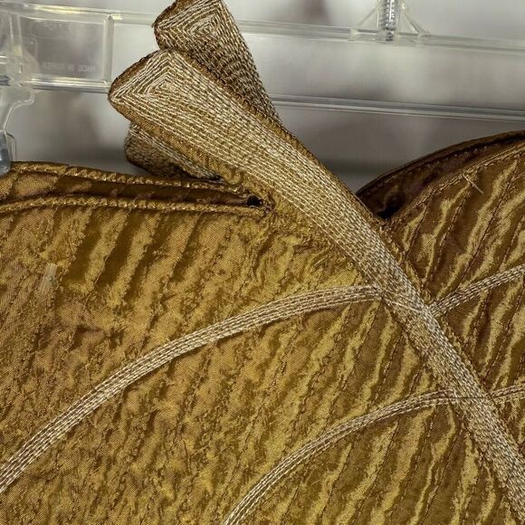 Fall leaf six piece placemat set metallic muted gold  - Picture 3 of 4
